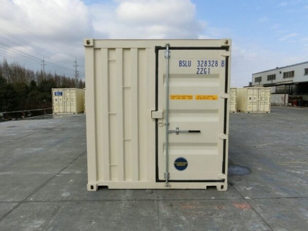 20ft 3-door shipping container doors closed