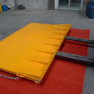 6.5 tonne shipping container ramp on forklift truck