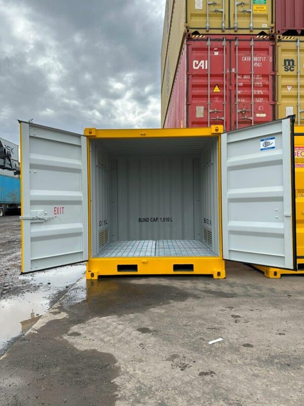 8ft dangerous goods shipping container doors open