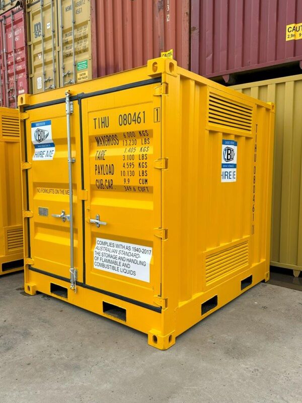 8ft dangerous goods shipping container doors closed