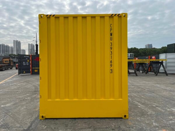 20ft High Cube Open Side Dangerous Goods Container with Bund Capacity of 5000L Side View
