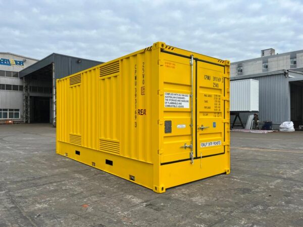 20ft High Cube Open Side Dangerous Goods Container with Bund Capacity of 5000L Front and Side